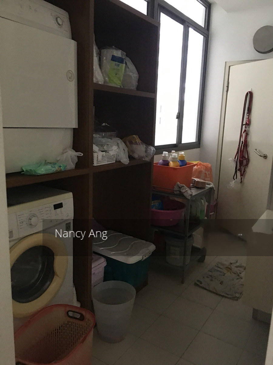 Latitude (D10), Condominium #199880372
